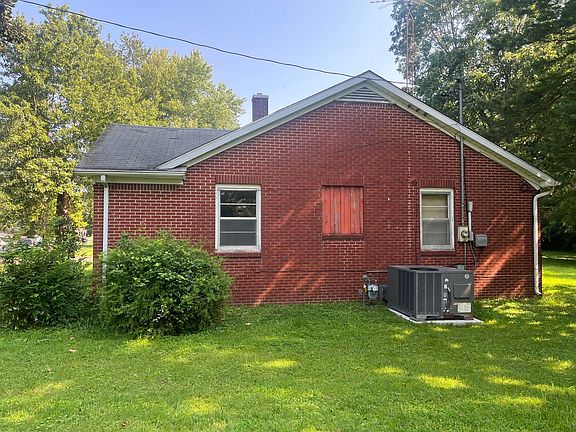 3rd image of 820 N 12th St