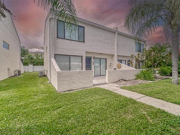 2nd image of 8710 Cove Ct