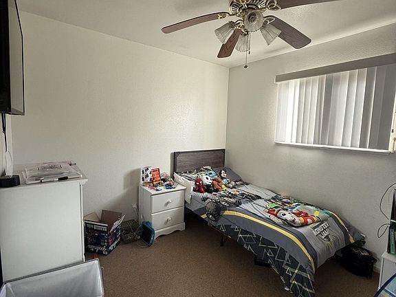 5th image of 1006 E Church Ave
