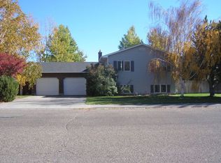 1295 Bluebird Ln, Idaho Falls, ID 83402