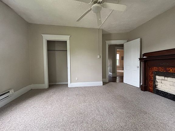 3rd image of 200 Gordon St