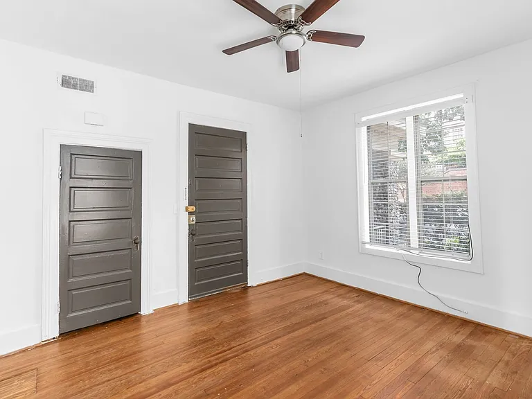 Ramsay Apartments — Photo 16