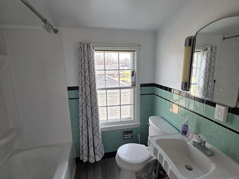 Upstairs bathroom