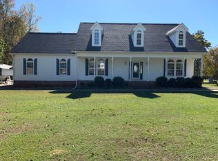 109 Academy Ln, Clayton, NC 27520