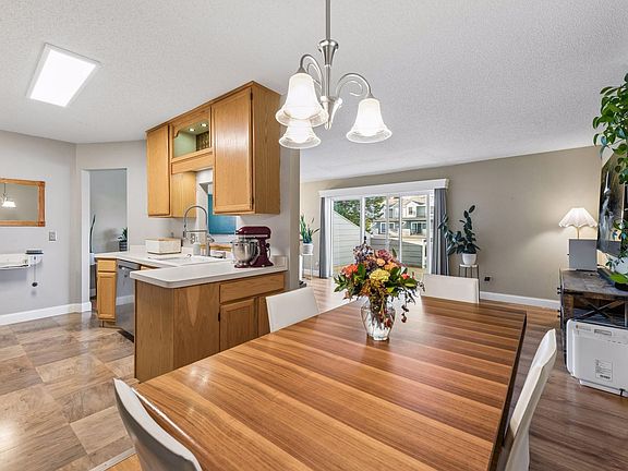 4th image of 14371 Estates Ave