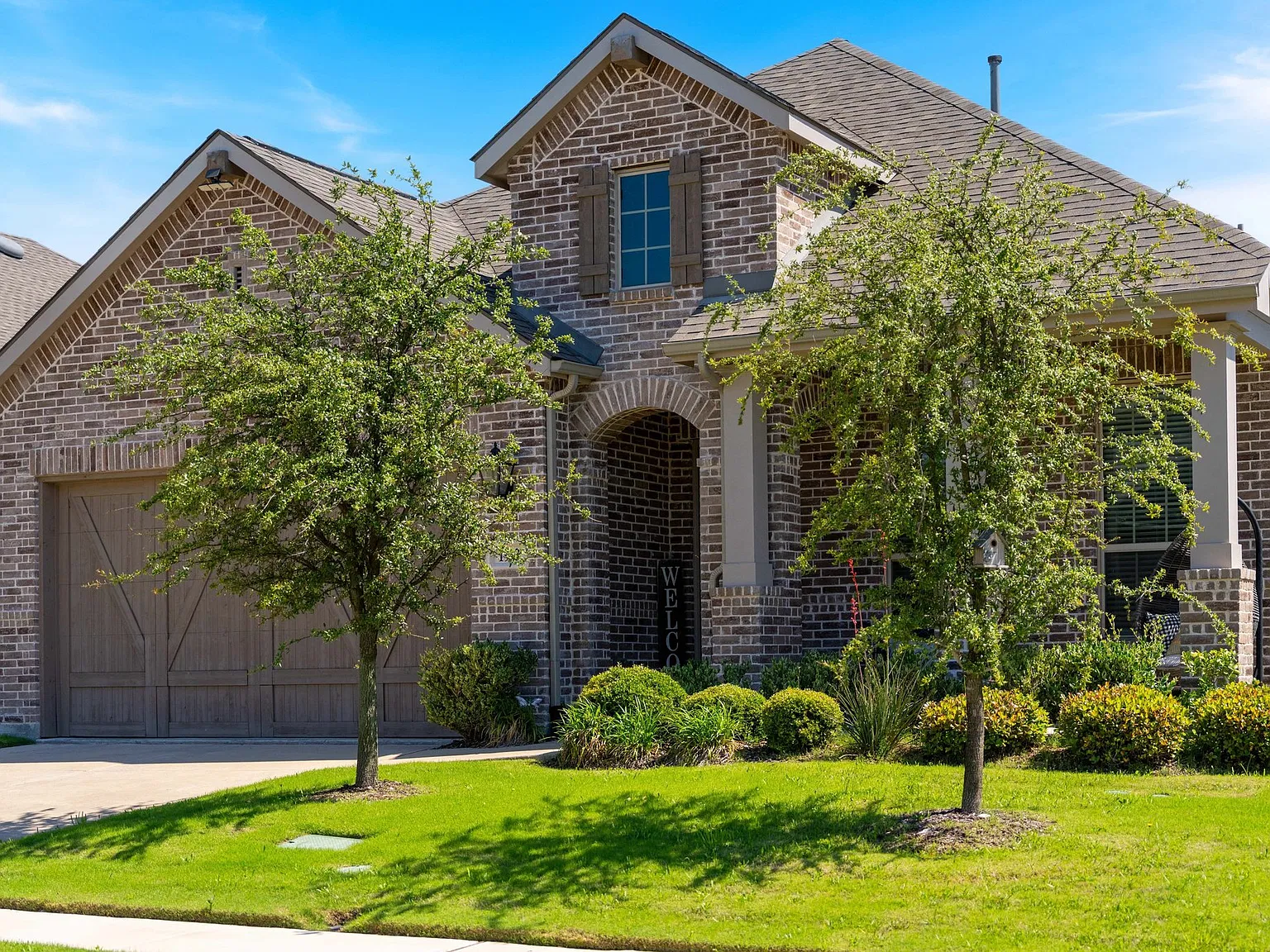 4 bed, 2075 sqft, $2,800 — Photo 3