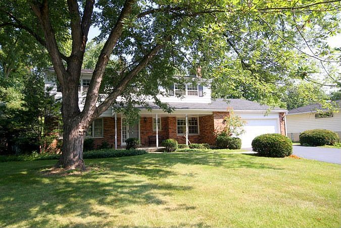 1st image of 26W260 Blackhawk Dr