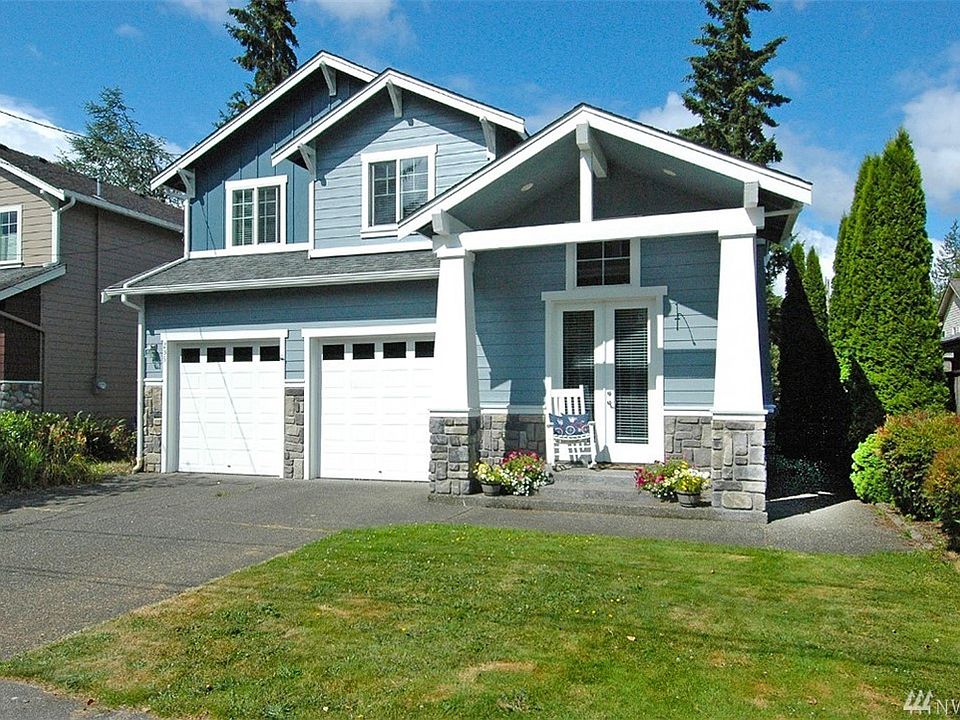 1st image of 235 1st Ave NE