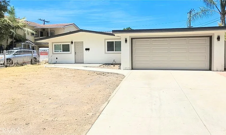 1234 Cedar St — Photo 1