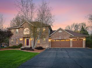 8511 Cedar Ct, Victoria, MN 55386