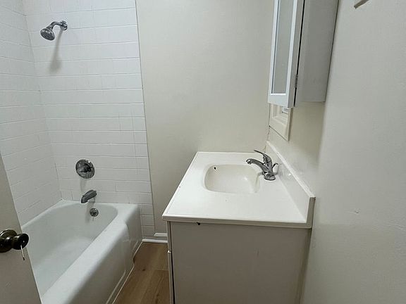 3rd image of 4370 Mission St #5