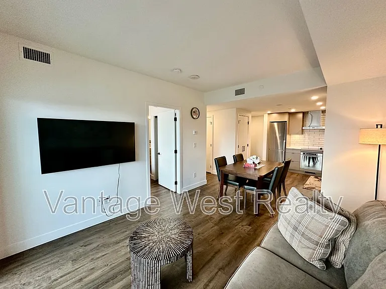 1471 Saint Paul St #801 — Photo 10
