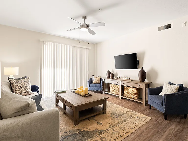 Arrowhead Landing Apartments — Photo 21