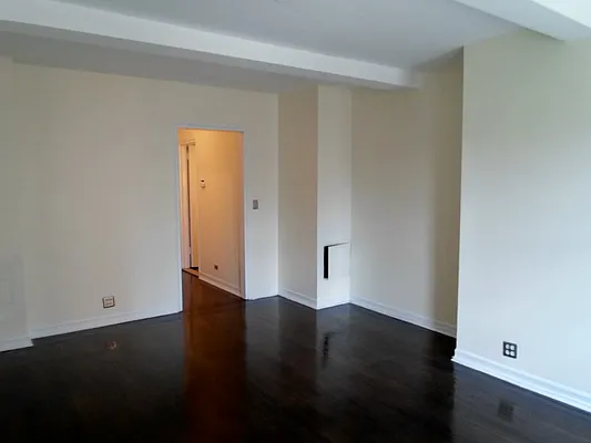 Sold by Manhattan Network Inc. | media 37