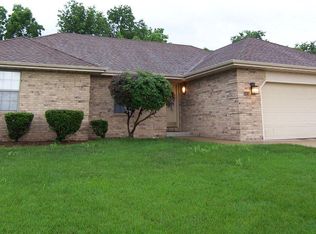 3456 W Shawnee Dr, Springfield, MO 65810