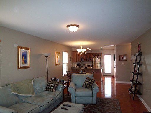 3rd image of 1615 Heather Chase Dr