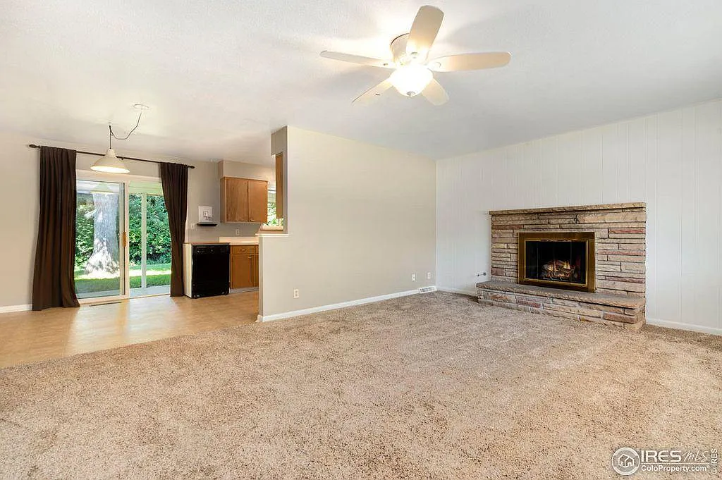 3 bed, 1075 sqft, $1,900 — Photo 4
