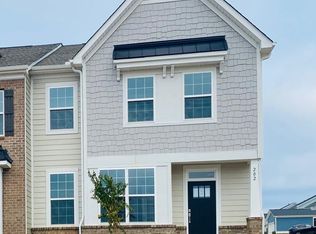 202 Wakelon Dr, Greer, SC 29651