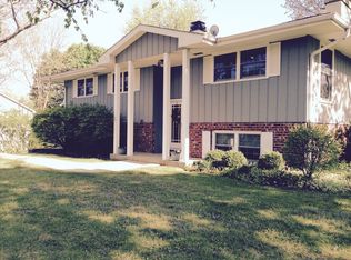 38W121 Hopps Rd, Elgin, IL 60124