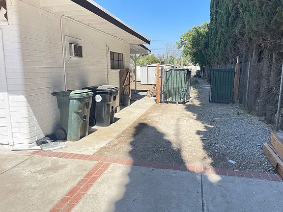 5th image of 6377 Conejo Dr #B