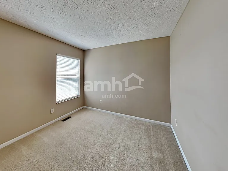 6694 Waverly Park — Photo 14