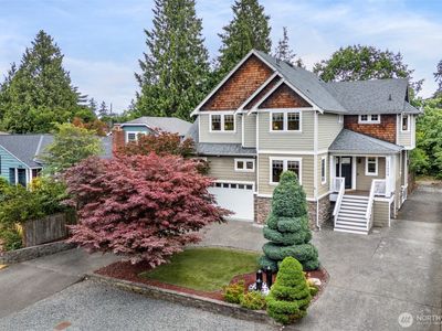 11034 Phinney Avenue N, Seattle, WA, 98133