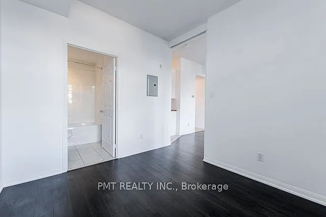 550 Front St W #427 — Photo 13