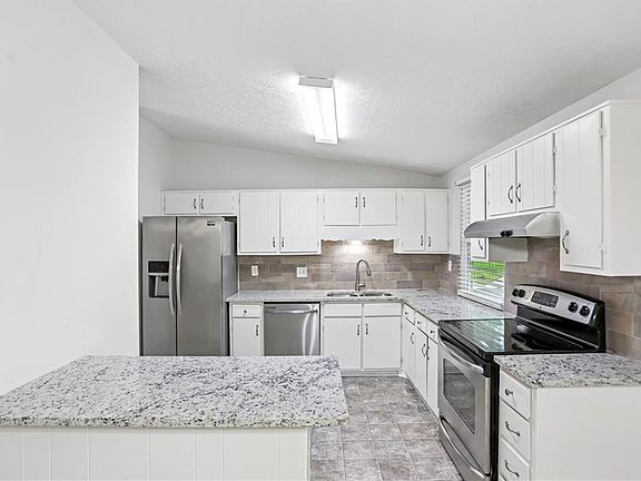 2nd image of 3020 Forestside Ln