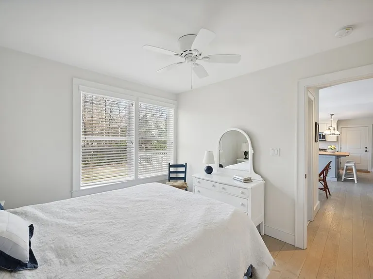 19 Lafayette Pl — Photo 13