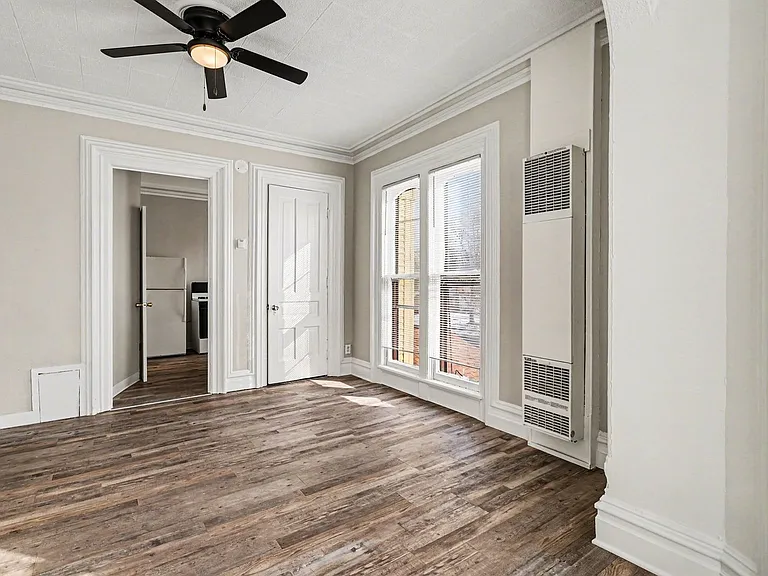 2066 River St #5 — Photo 4