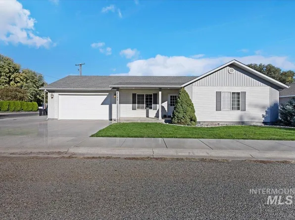 2122 Bitterbrush Ct, Gooding, ID 83330