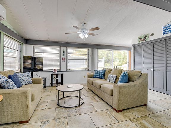 4th image of 701 Spanish Main Dr #639