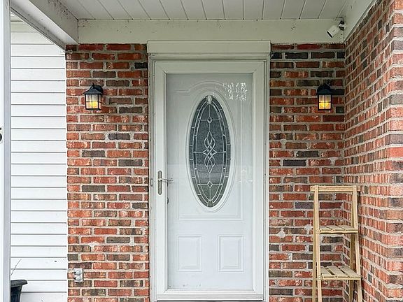 3rd image of 2955 Graffenburg Rd