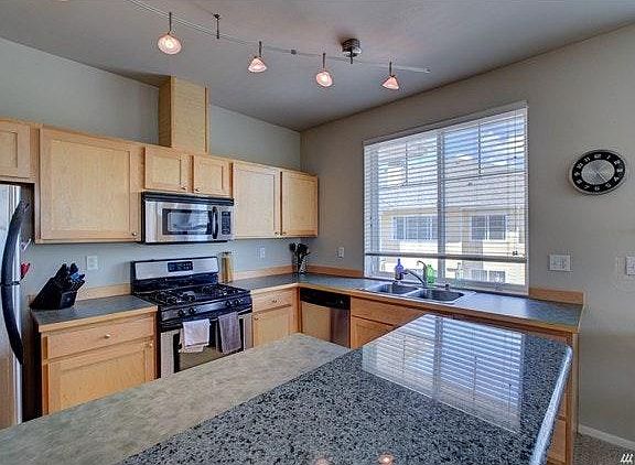 4th image of 517 225th Ln NE APT E306