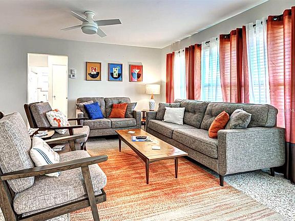 3rd image of 220 Glen Oak Rd