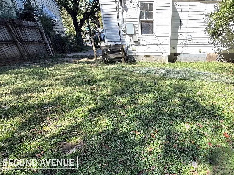 2455 Twain Ave — Photo 9
