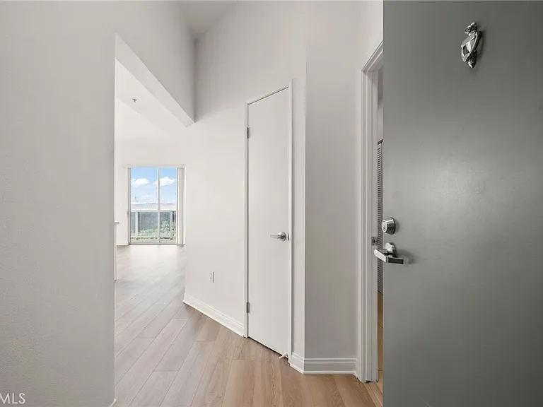 488 E Ocean Blvd #717 — Photo 6