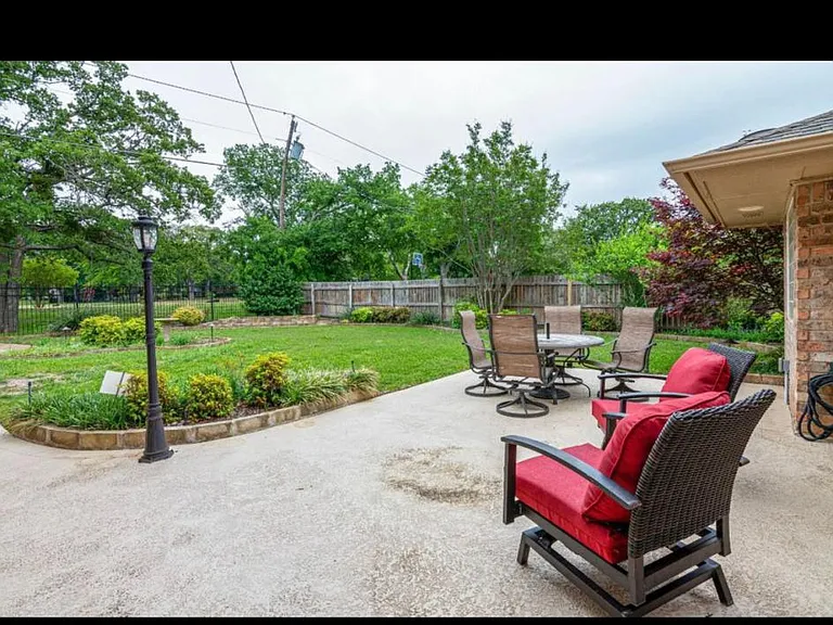 3725 Oakbriar Ln — Photo 22