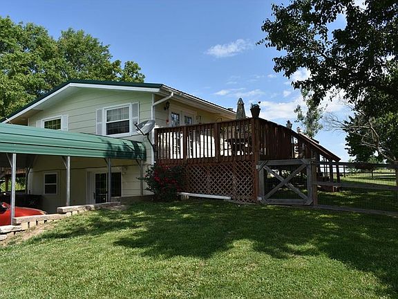 Wonderful shady deck.