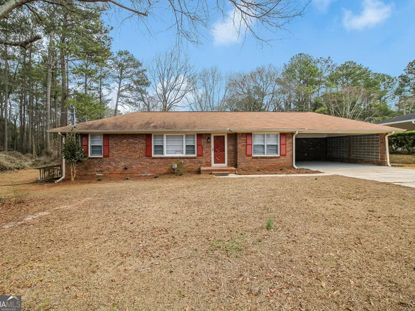 6424 Woodlawn Ave, Rex, GA 30273