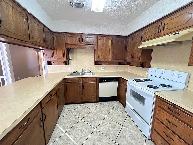 6403 San Juan Ave — Photo 9