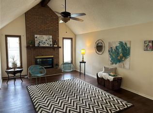 8700 N Harrison St, Kansas City, MO 64155
