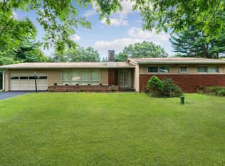 13 Pine Ridge Rd, Poughkeepsie, NY 12603