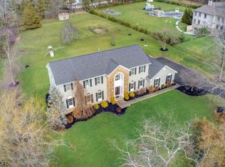 829 Bluestone Ln, Bridgewater, NJ 08807