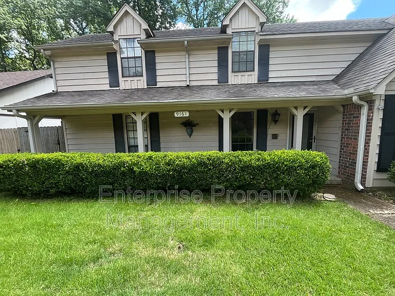 9161 Gainsborough Dr — Photo 3