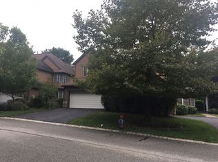 37 Bracken Hill Rd, Hamburg, NJ 07419