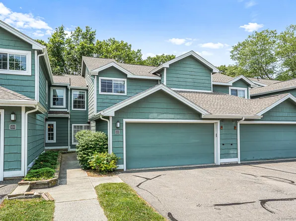 102 Spyglass Circle #102, Groton, CT 06340