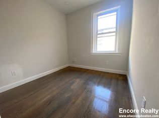 20-22 Queensberry St #15, Boston, MA 02215