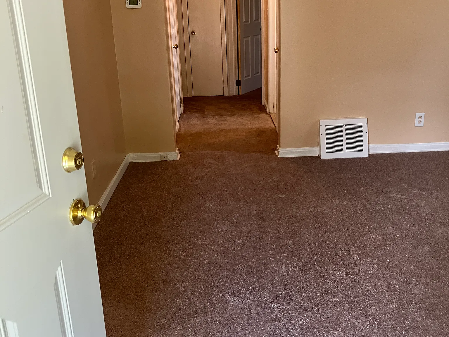 2 bed, 800 sqft, $1,350 — Photo 4