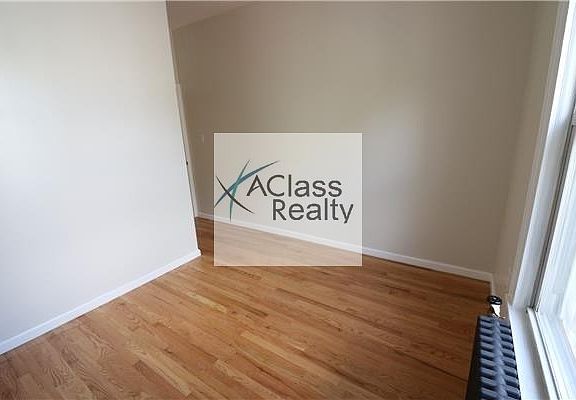 4th image of 526 50th Ave #2